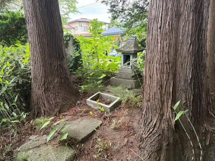 浅舞八幡神社の{uncategorized: "未分類", other: "その他", undefined: "問題あり", building: "その他建物", grave: "お墓", sacred_gate: "鳥居", guardian: "狛犬", statue: "像", buddha: "仏像", history: "歴史", nature: "自然", garden: "庭園", animal: "動物", pagoda: "塔", temizu: "手水舎", mountain_gate: "山門・神門", sanctuary: "本殿・本堂", subordinate: "末社・摂社", art: "芸術", scenery: "景色", jizo: "地蔵", ema: "絵馬", goshuin: "御朱印", omikuji: "おみくじ", items: "授与品その他", amulet: "お守り", goshuincho: "御朱印帳", eats: "食事", festival: "お祭り", votive_dance: "神楽", shichigosan: "七五三参", wedding: "結婚式", experience: "体験その他", initially: "初詣", around: "周辺", anti_infection: "感染症対策"}