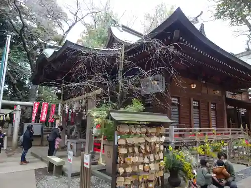 座間神社の本殿・本堂
