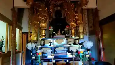 亮昌寺の本殿・本堂