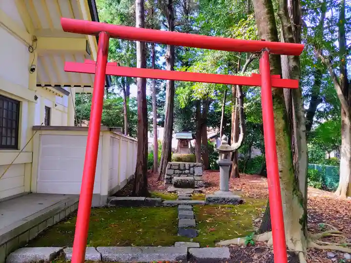 六所社(郷中)の鳥居