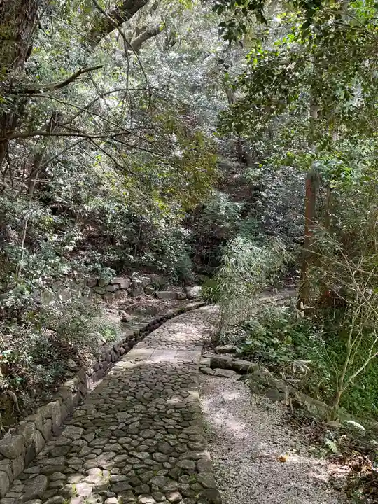 大日寺奥の院爪彫薬師(高知県)