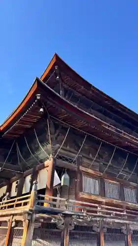 善光寺の{uncategorized: "未分類", other: "その他", undefined: "問題あり", building: "その他建物", grave: "お墓", sacred_gate: "鳥居", guardian: "狛犬", statue: "像", buddha: "仏像", history: "歴史", nature: "自然", garden: "庭園", animal: "動物", pagoda: "塔", temizu: "手水舎", mountain_gate: "山門・神門", sanctuary: "本殿・本堂", subordinate: "末社・摂社", art: "芸術", scenery: "景色", jizo: "地蔵", ema: "絵馬", goshuin: "御朱印", omikuji: "おみくじ", items: "授与品その他", amulet: "お守り", goshuincho: "御朱印帳", eats: "食事", festival: "お祭り", votive_dance: "神楽", shichigosan: "七五三参", wedding: "結婚式", experience: "体験その他", initially: "初詣", around: "周辺", anti_infection: "感染症対策"}