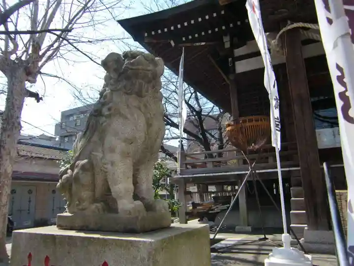 宇迦八幡宮の狛犬