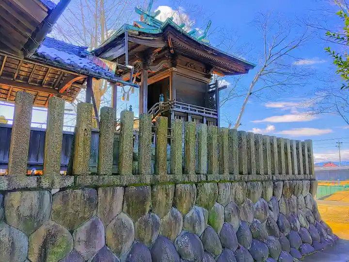 室原神社(萩原町串作)の本殿・本堂