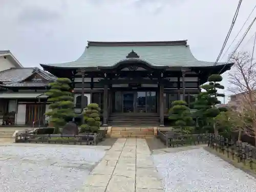 浄瀧寺の{uncategorized: "未分類", other: "その他", undefined: "問題あり", building: "その他建物", grave: "お墓", sacred_gate: "鳥居", guardian: "狛犬", statue: "像", buddha: "仏像", history: "歴史", nature: "自然", garden: "庭園", animal: "動物", pagoda: "塔", temizu: "手水舎", mountain_gate: "山門・神門", sanctuary: "本殿・本堂", subordinate: "末社・摂社", art: "芸術", scenery: "景色", jizo: "地蔵", ema: "絵馬", goshuin: "御朱印", omikuji: "おみくじ", items: "授与品その他", amulet: "お守り", goshuincho: "御朱印帳", eats: "食事", festival: "お祭り", votive_dance: "神楽", shichigosan: "七五三参", wedding: "結婚式", experience: "体験その他", initially: "初詣", around: "周辺", anti_infection: "感染症対策"}