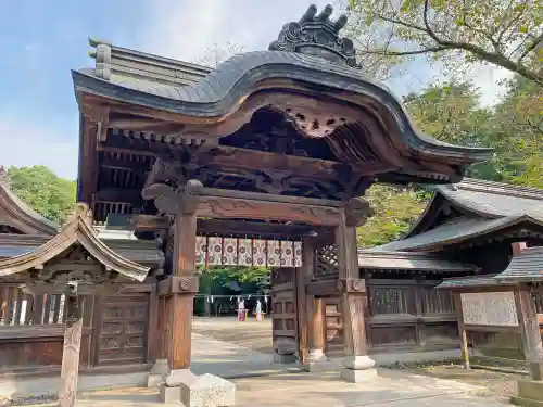 宇都宮二荒山神社の山門・神門