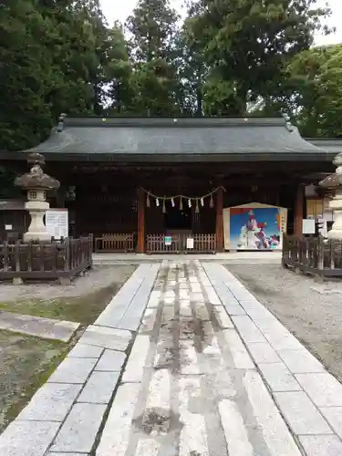 若一王子神社の本殿・本堂