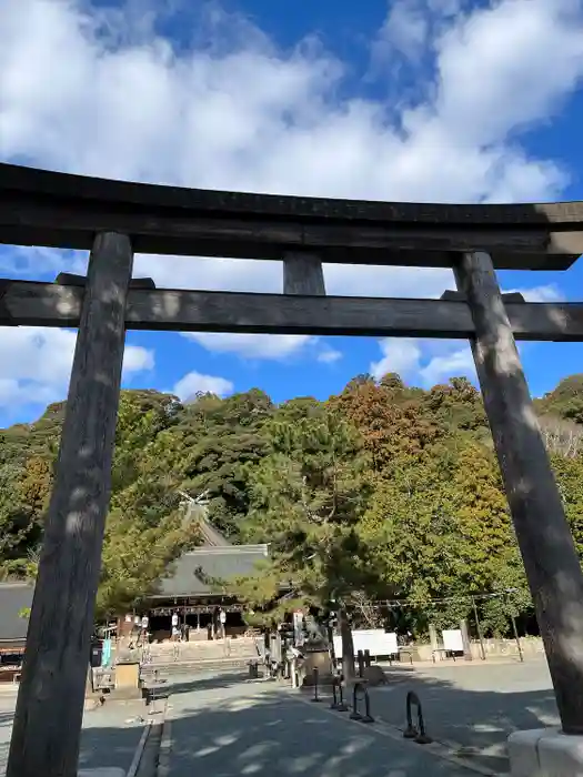 石見国一宮　物部神社の鳥居