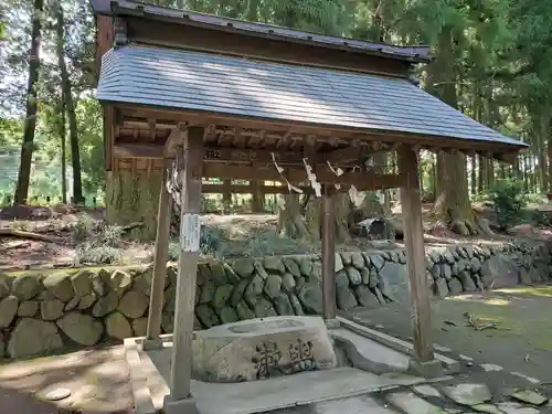 都々古別神社(八槻)の手水