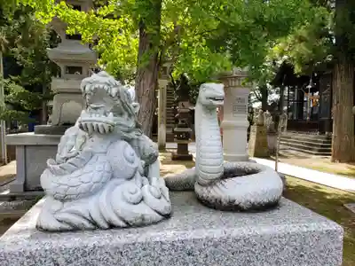 向本折白山神社の狛犬