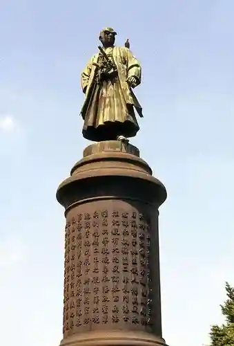 靖國神社の像