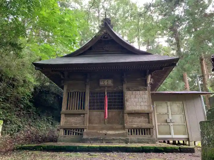 熊野神社の本殿・本堂