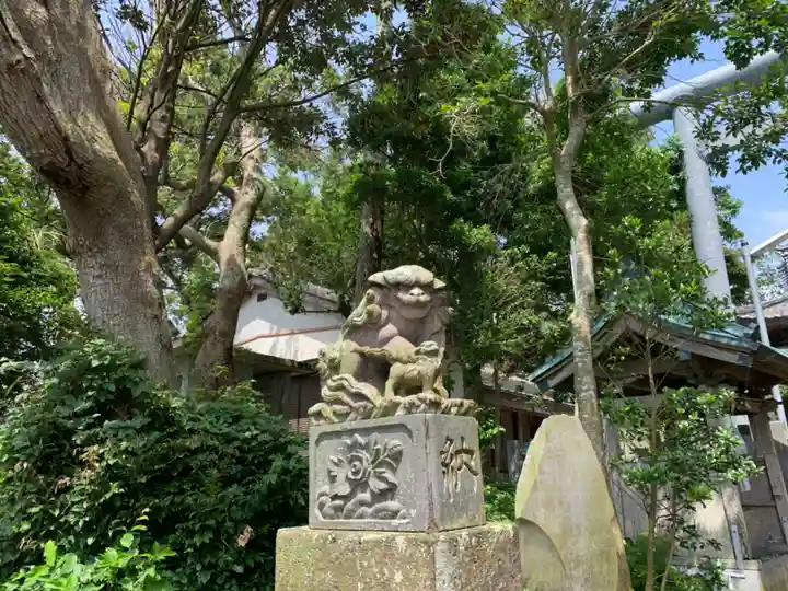 子安神社の狛犬