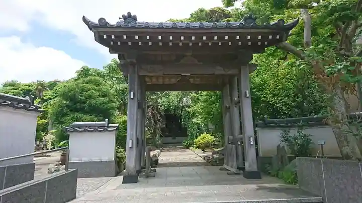 泉福寺の山門・神門