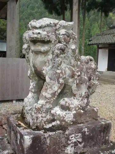 山國神社の狛犬