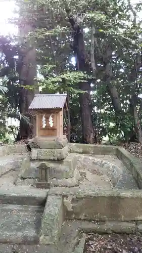 畑子安神社の末社