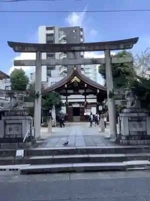 三輪神社の鳥居