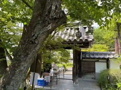 惠心院（恵心院）の{uncategorized: "未分類", other: "その他", undefined: "問題あり", building: "その他建物", grave: "お墓", sacred_gate: "鳥居", guardian: "狛犬", statue: "像", buddha: "仏像", history: "歴史", nature: "自然", garden: "庭園", animal: "動物", pagoda: "塔", temizu: "手水舎", mountain_gate: "山門・神門", sanctuary: "本殿・本堂", subordinate: "末社・摂社", art: "芸術", scenery: "景色", jizo: "地蔵", ema: "絵馬", goshuin: "御朱印", omikuji: "おみくじ", items: "授与品その他", amulet: "お守り", goshuincho: "御朱印帳", eats: "食事", festival: "お祭り", votive_dance: "神楽", shichigosan: "七五三参", wedding: "結婚式", experience: "体験その他", initially: "初詣", around: "周辺", anti_infection: "感染症対策"}