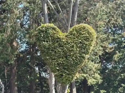 春日神社の{uncategorized: "未分類", other: "その他", undefined: "問題あり", building: "その他建物", grave: "お墓", sacred_gate: "鳥居", guardian: "狛犬", statue: "像", buddha: "仏像", history: "歴史", nature: "自然", garden: "庭園", animal: "動物", pagoda: "塔", temizu: "手水舎", mountain_gate: "山門・神門", sanctuary: "本殿・本堂", subordinate: "末社・摂社", art: "芸術", scenery: "景色", jizo: "地蔵", ema: "絵馬", goshuin: "御朱印", omikuji: "おみくじ", items: "授与品その他", amulet: "お守り", goshuincho: "御朱印帳", eats: "食事", festival: "お祭り", votive_dance: "神楽", shichigosan: "七五三参", wedding: "結婚式", experience: "体験その他", initially: "初詣", around: "周辺", anti_infection: "感染症対策"}