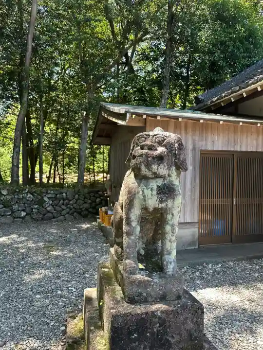 産田神社の{uncategorized: "未分類", other: "その他", undefined: "問題あり", building: "その他建物", grave: "お墓", sacred_gate: "鳥居", guardian: "狛犬", statue: "像", buddha: "仏像", history: "歴史", nature: "自然", garden: "庭園", animal: "動物", pagoda: "塔", temizu: "手水舎", mountain_gate: "山門・神門", sanctuary: "本殿・本堂", subordinate: "末社・摂社", art: "芸術", scenery: "景色", jizo: "地蔵", ema: "絵馬", goshuin: "御朱印", omikuji: "おみくじ", items: "授与品その他", amulet: "お守り", goshuincho: "御朱印帳", eats: "食事", festival: "お祭り", votive_dance: "神楽", shichigosan: "七五三参", wedding: "結婚式", experience: "体験その他", initially: "初詣", around: "周辺", anti_infection: "感染症対策"}