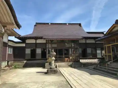 天徳寺の本殿・本堂
