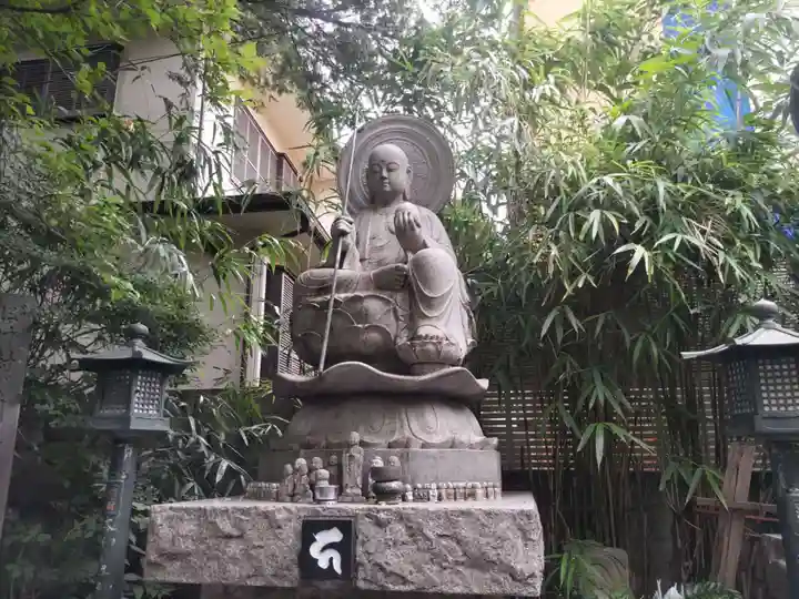 玉眞院玉川大師の地蔵