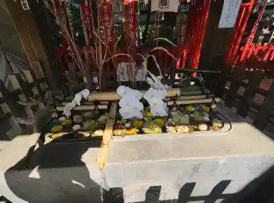 下谷神社の{uncategorized: "未分類", other: "その他", undefined: "問題あり", building: "その他建物", grave: "お墓", sacred_gate: "鳥居", guardian: "狛犬", statue: "像", buddha: "仏像", history: "歴史", nature: "自然", garden: "庭園", animal: "動物", pagoda: "塔", temizu: "手水舎", mountain_gate: "山門・神門", sanctuary: "本殿・本堂", subordinate: "末社・摂社", art: "芸術", scenery: "景色", jizo: "地蔵", ema: "絵馬", goshuin: "御朱印", omikuji: "おみくじ", items: "授与品その他", amulet: "お守り", goshuincho: "御朱印帳", eats: "食事", festival: "お祭り", votive_dance: "神楽", shichigosan: "七五三参", wedding: "結婚式", experience: "体験その他", initially: "初詣", around: "周辺", anti_infection: "感染症対策"}
