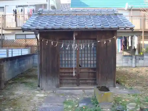 八幡神社の本殿