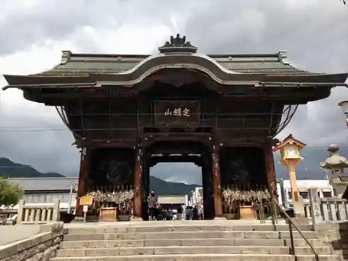 善光寺の山門