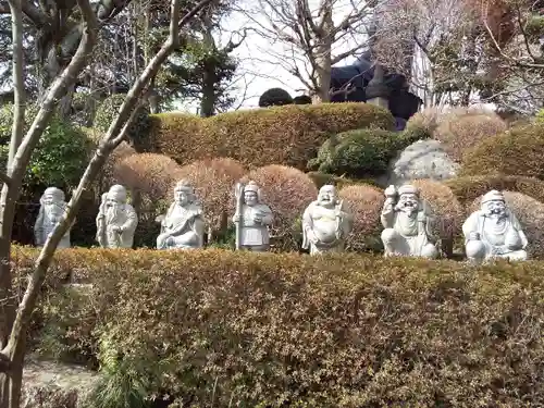 乗蓮寺の像