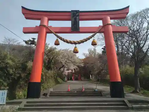 虻田神社の鳥居