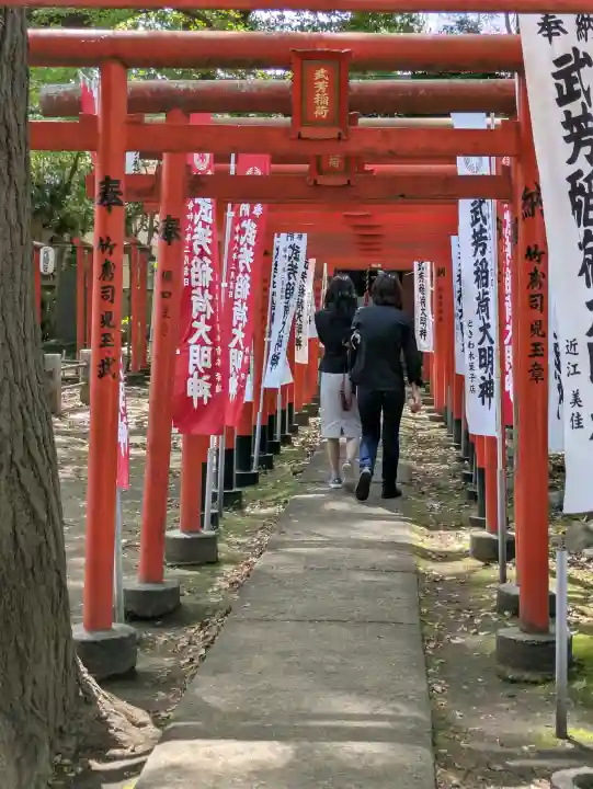 武芳稲荷神社の{uncategorized: "未分類", other: "その他", undefined: "問題あり", building: "その他建物", grave: "お墓", sacred_gate: "鳥居", guardian: "狛犬", statue: "像", buddha: "仏像", history: "歴史", nature: "自然", garden: "庭園", animal: "動物", pagoda: "塔", temizu: "手水舎", mountain_gate: "山門・神門", sanctuary: "本殿・本堂", subordinate: "末社・摂社", art: "芸術", scenery: "景色", jizo: "地蔵", ema: "絵馬", goshuin: "御朱印", omikuji: "おみくじ", items: "授与品その他", amulet: "お守り", goshuincho: "御朱印帳", eats: "食事", festival: "お祭り", votive_dance: "神楽", shichigosan: "七五三参", wedding: "結婚式", experience: "体験その他", initially: "初詣", around: "周辺", anti_infection: "感染症対策"}