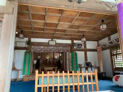 六手八幡神社の本殿・本堂