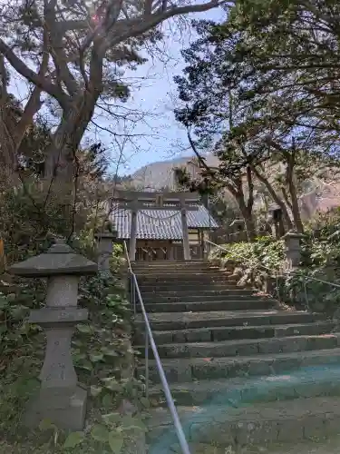 住三吉神社の{uncategorized: "未分類", other: "その他", undefined: "問題あり", building: "その他建物", grave: "お墓", sacred_gate: "鳥居", guardian: "狛犬", statue: "像", buddha: "仏像", history: "歴史", nature: "自然", garden: "庭園", animal: "動物", pagoda: "塔", temizu: "手水舎", mountain_gate: "山門・神門", sanctuary: "本殿・本堂", subordinate: "末社・摂社", art: "芸術", scenery: "景色", jizo: "地蔵", ema: "絵馬", goshuin: "御朱印", omikuji: "おみくじ", items: "授与品その他", amulet: "お守り", goshuincho: "御朱印帳", eats: "食事", festival: "お祭り", votive_dance: "神楽", shichigosan: "七五三参", wedding: "結婚式", experience: "体験その他", initially: "初詣", around: "周辺", anti_infection: "感染症対策"}
