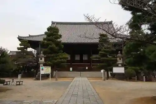 常楽寺の本殿・本堂