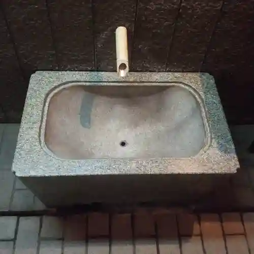 豊岩稲荷神社の手水舎