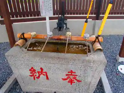 石井神社の手水舎