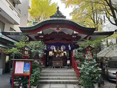 三崎稲荷神社の本殿・本堂