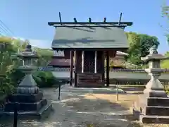 神明社の本殿