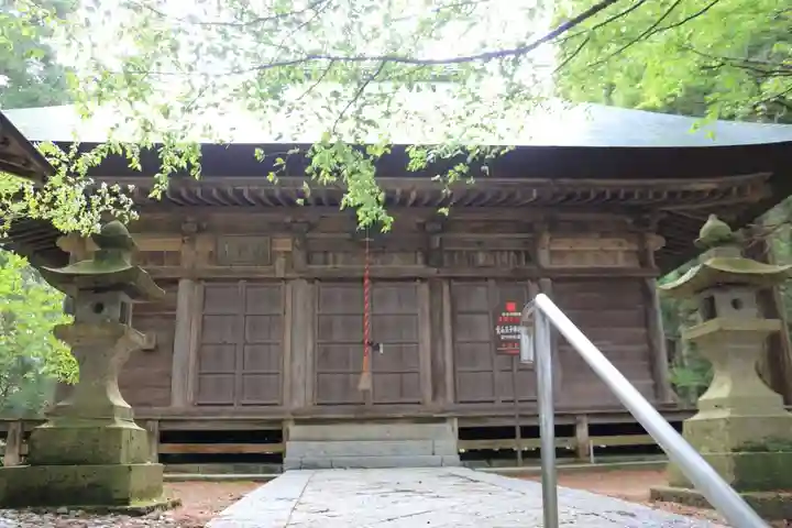 堂山王子神社の本殿・本堂