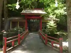 関口不動尊奥宮の山門