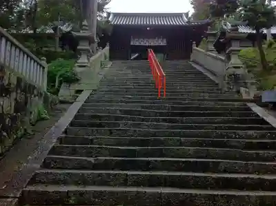 吉備津神社の山門・神門