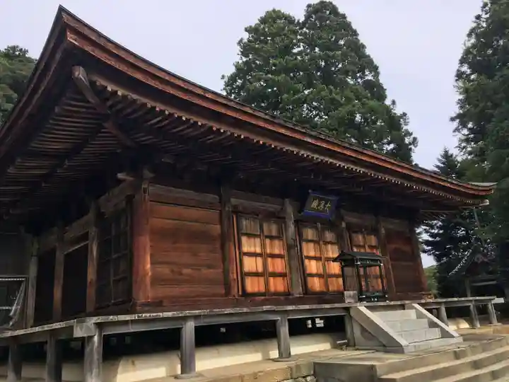 温泉寺の本殿・本堂