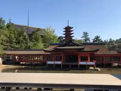 厳島神社(広島県)