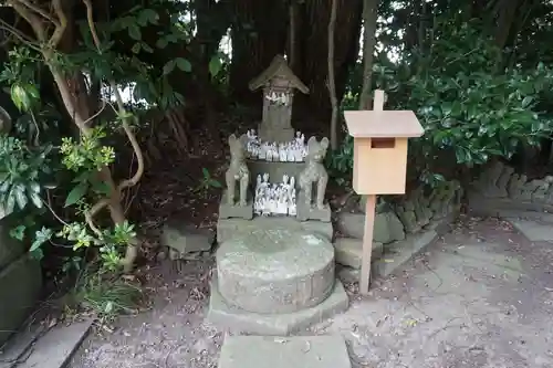 松江城山稲荷神社の末社