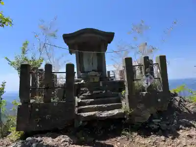 男体神社の{uncategorized: "未分類", other: "その他", undefined: "問題あり", building: "その他建物", grave: "お墓", sacred_gate: "鳥居", guardian: "狛犬", statue: "像", buddha: "仏像", history: "歴史", nature: "自然", garden: "庭園", animal: "動物", pagoda: "塔", temizu: "手水舎", mountain_gate: "山門・神門", sanctuary: "本殿・本堂", subordinate: "末社・摂社", art: "芸術", scenery: "景色", jizo: "地蔵", ema: "絵馬", goshuin: "御朱印", omikuji: "おみくじ", items: "授与品その他", amulet: "お守り", goshuincho: "御朱印帳", eats: "食事", festival: "お祭り", votive_dance: "神楽", shichigosan: "七五三参", wedding: "結婚式", experience: "体験その他", initially: "初詣", around: "周辺", anti_infection: "感染症対策"}