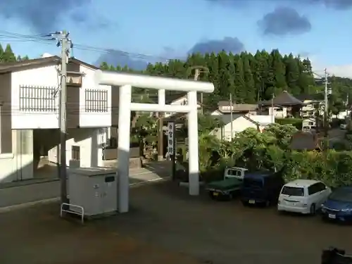 三山宮（羽黒山宿坊宮田坊）の鳥居