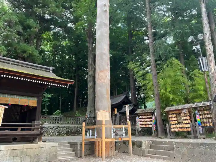 諏訪大社下社秋宮(長野県)