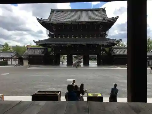 東本願寺（真宗本廟）の山門