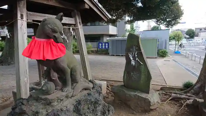 稲荷神社の狛犬